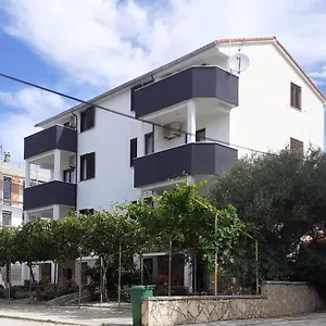 Apartment Parac